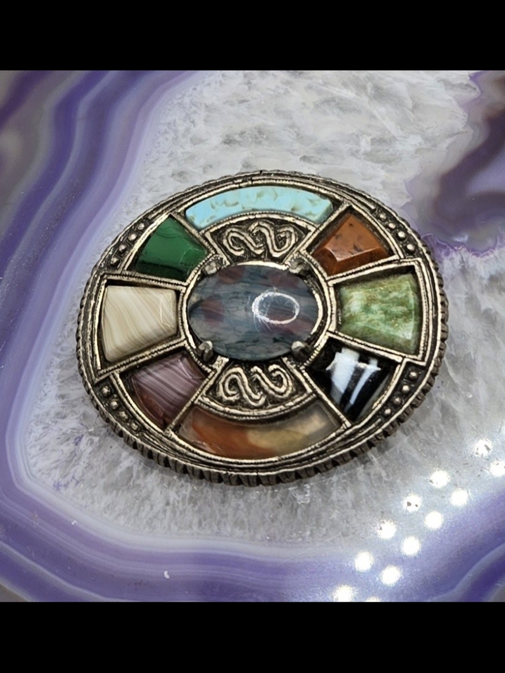 Miracle Britain Glass Inlay Brooch Celtic Scottish Irish Mid Century